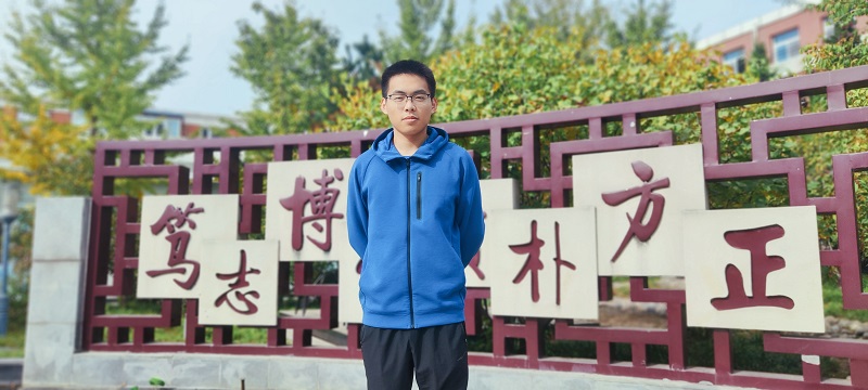 王飞.jpg